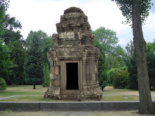 Le tombeau de Rajendravarman 1